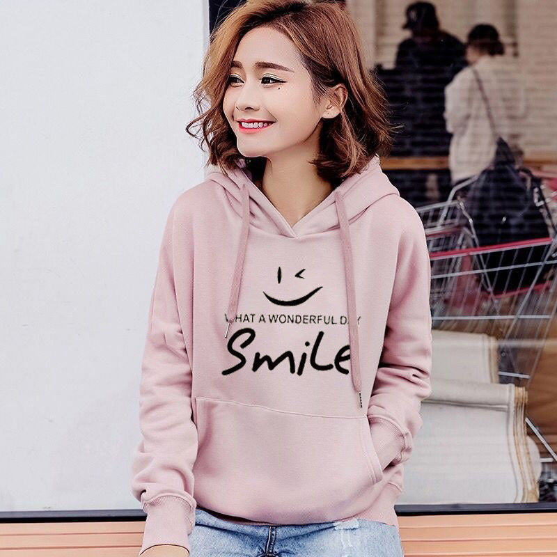 Women's hoodie with cheerful smile print Lisslune