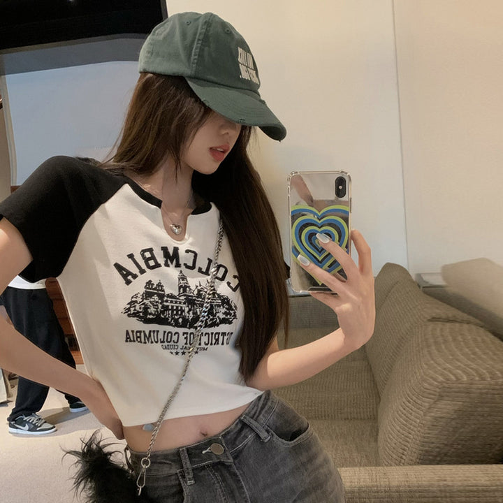 Women's cropped t-shirt with striking retro print and comfortable fit