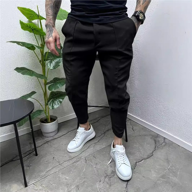 Men's stylish joggers with a slim fit and practical pockets Lisslune