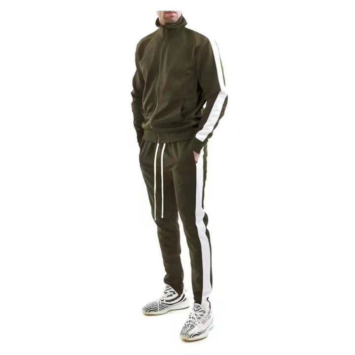 Men's sporty tracksuit with breathable properties and modern accents Lisslune