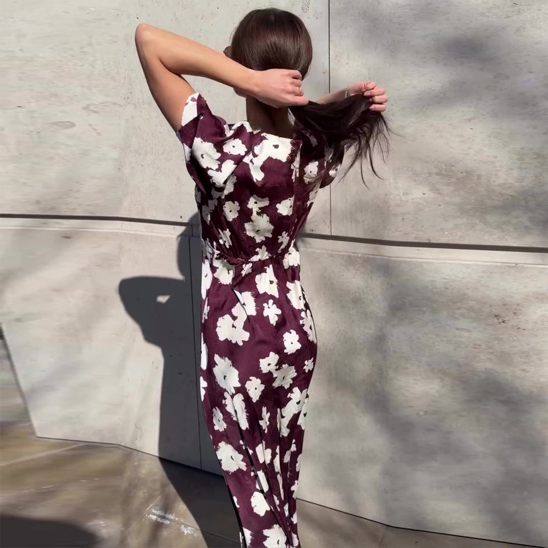 Women's maxi dress with elegant lace and floral pattern appliqué