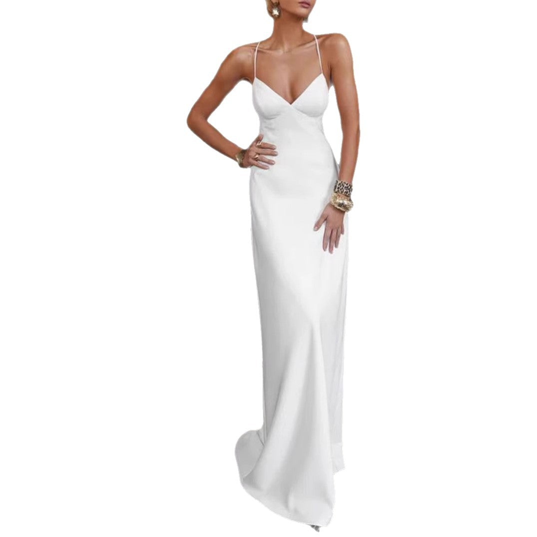 Ladies Elegant Evening Dress with Deep V-Neckline and Strapless Shoulders