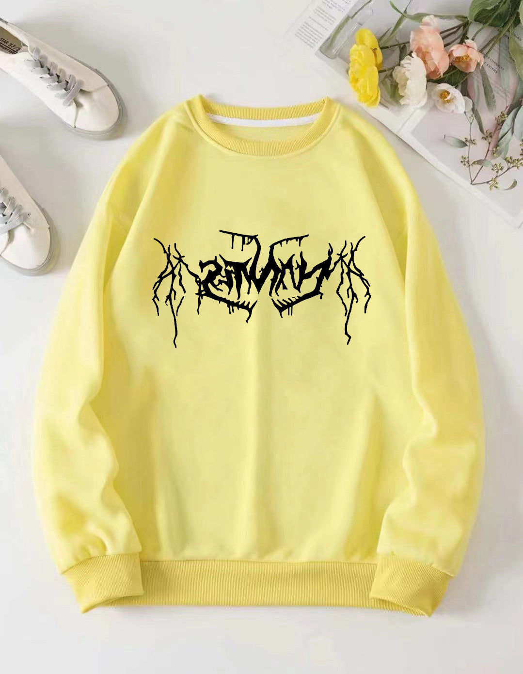 Women's casual sweatshirt with modern graphic design Lisslune