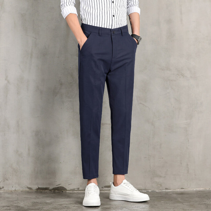 Men's modern chinos with a slim fit cut and practical side pockets Lisslune