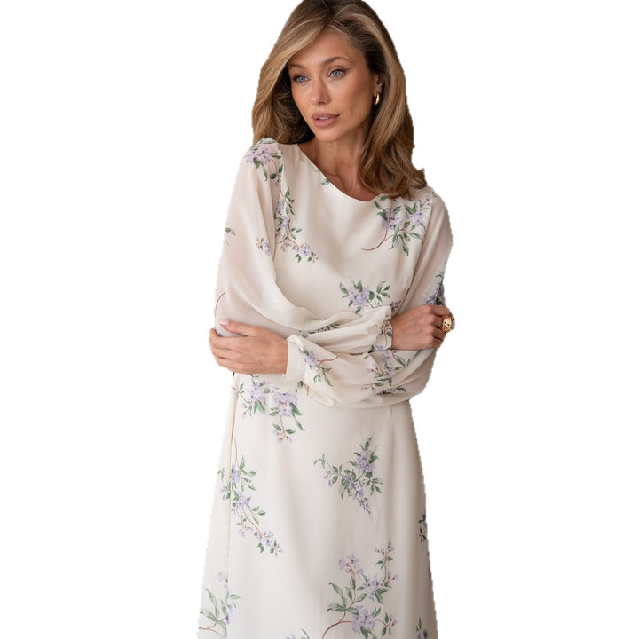 Women's maxi dress with transparent sleeves and feminine floral print