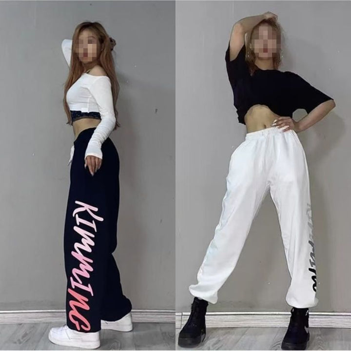 Women's loose sport jogging pants with elastic waistband and modern lettering Lisslune
