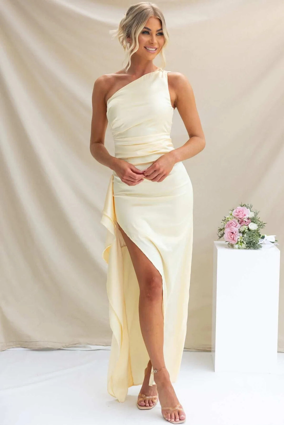 Women's One-Shoulder Maxi Dress with Side Slit and Elegant Draping