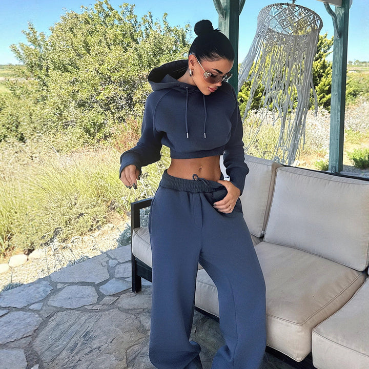 Women's stylish and comfortable cropped hoodie set with elastic waistband Lisslune