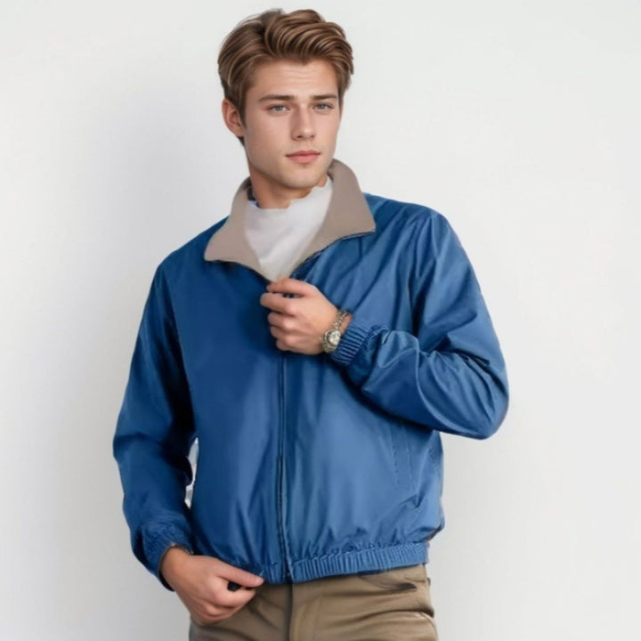 Men's lightweight windbreaker jacket with practical side pockets Lisslune