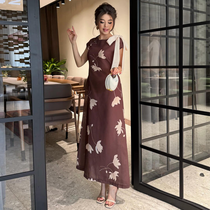 Women’s maxi dress with floral design