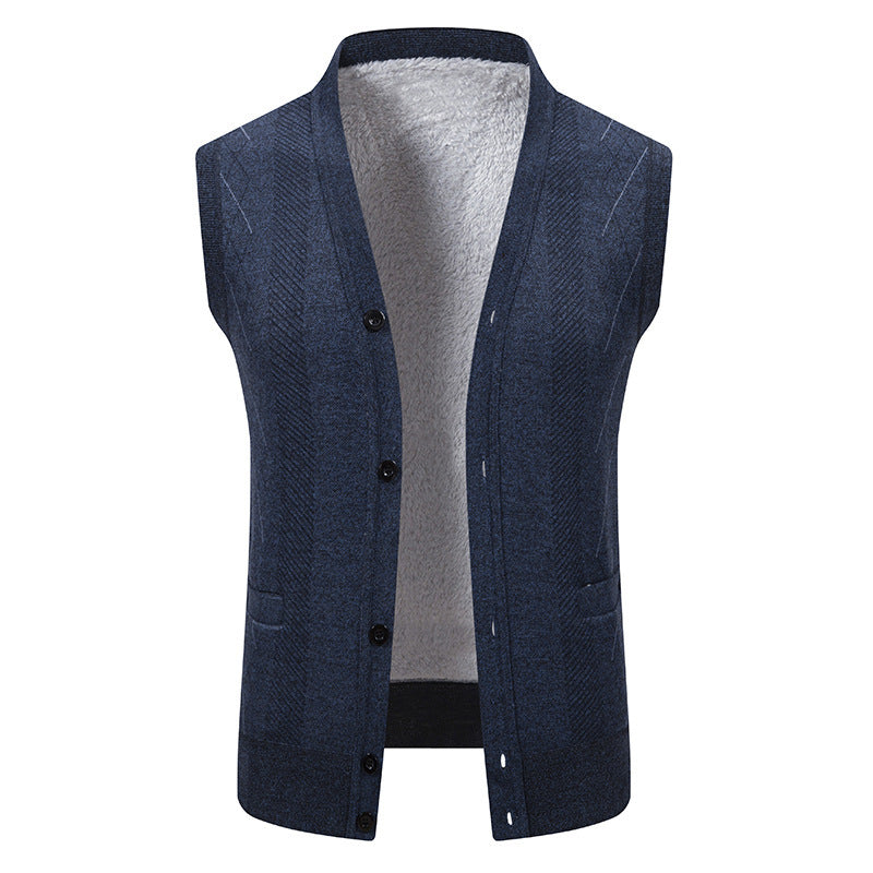 Men's cardigan with classic V-neck and fine cable pattern Lisslune