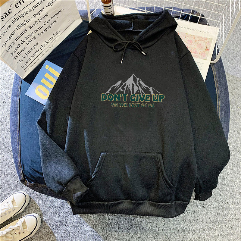 Women's hoodie with motivating mountain design Lisslune
