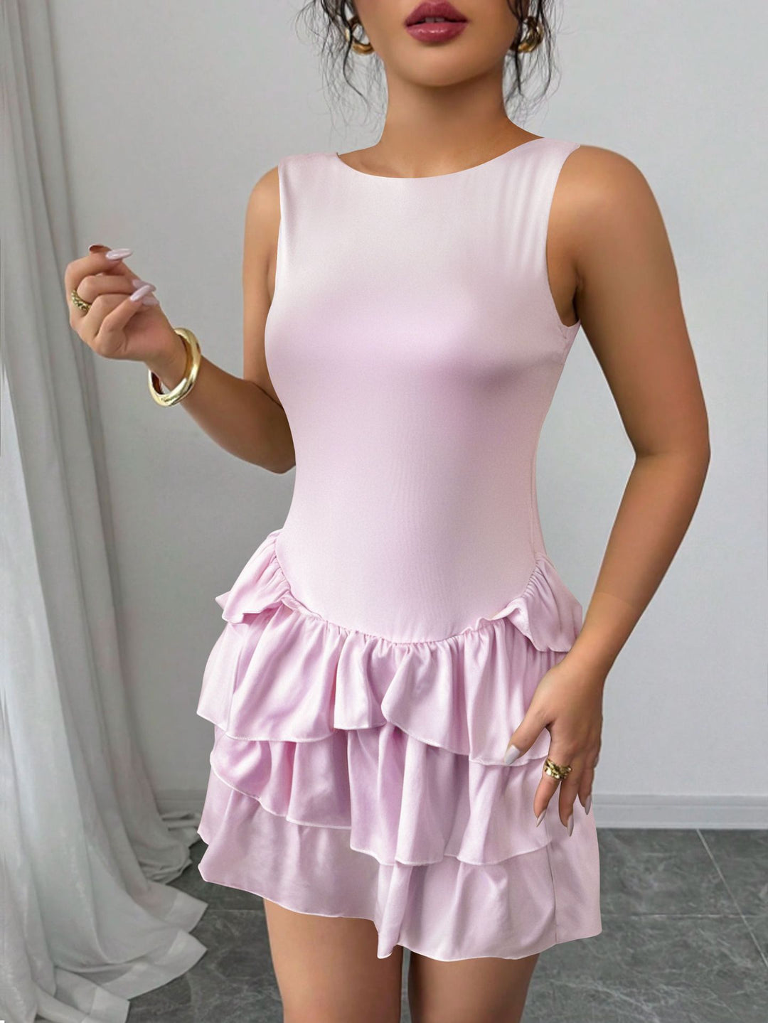Damen Sommerliches Rüschenkleid mit figurbetontem Oberteil und schwingendem Saum Lisslune