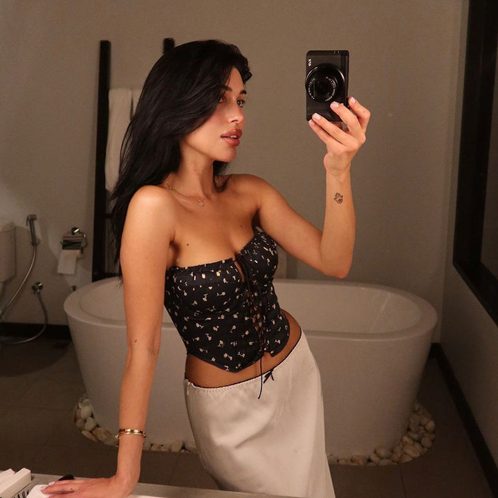 Women's crop top with gathering and lace details Lune London