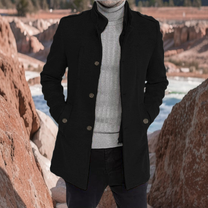 Men's stylish overcoat with practical pockets Lisslune
