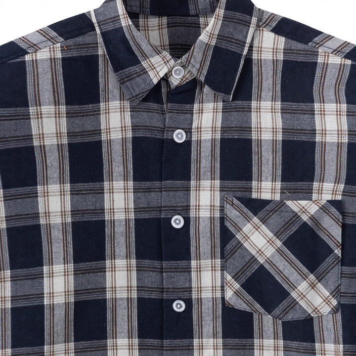 Men's comfortable long-sleeve shirt with check pattern Lisslune