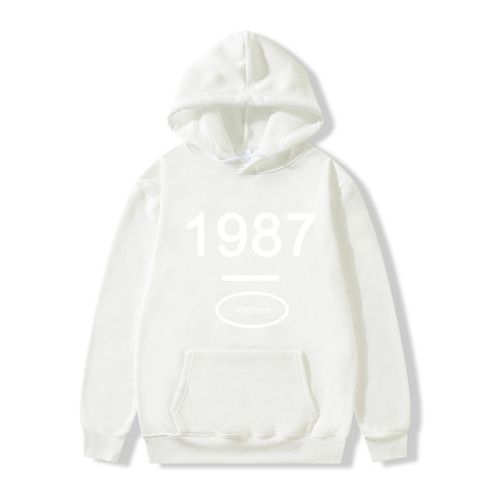 Women's hooded sweatshirt with practical kangaroo pocket design Lisslune