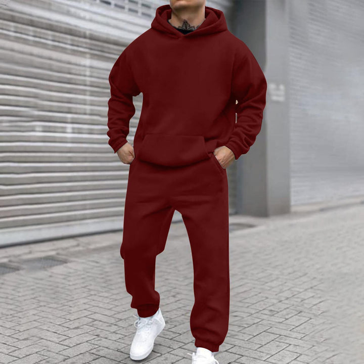 Men's hoodie suit made of comfortable and high-quality sweat material Lisslune