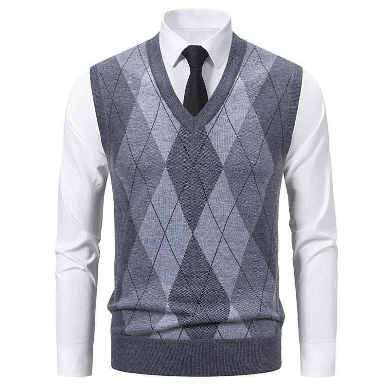 Men's sweater with V-neck and classic diamond pattern Lisslune