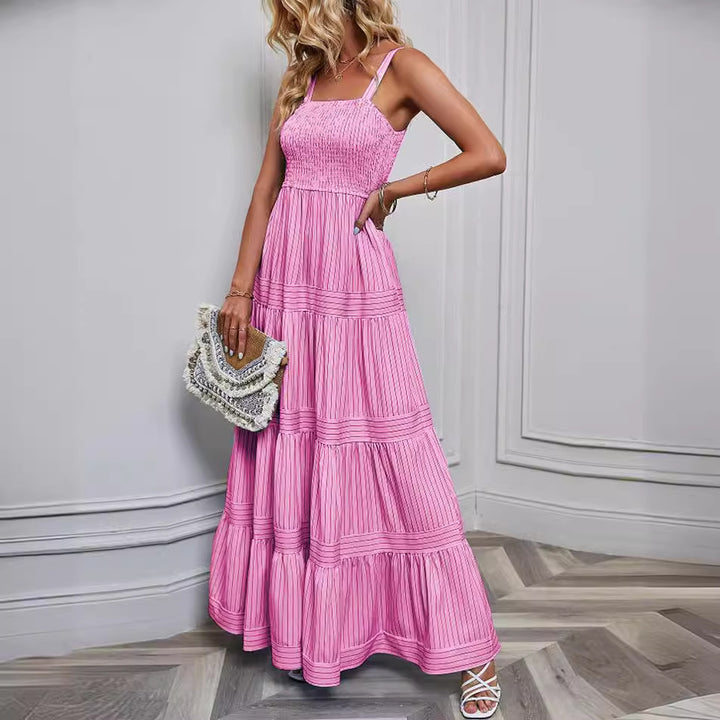 Women's maxi dress with sophisticated pleated design and elastic top Lisslune