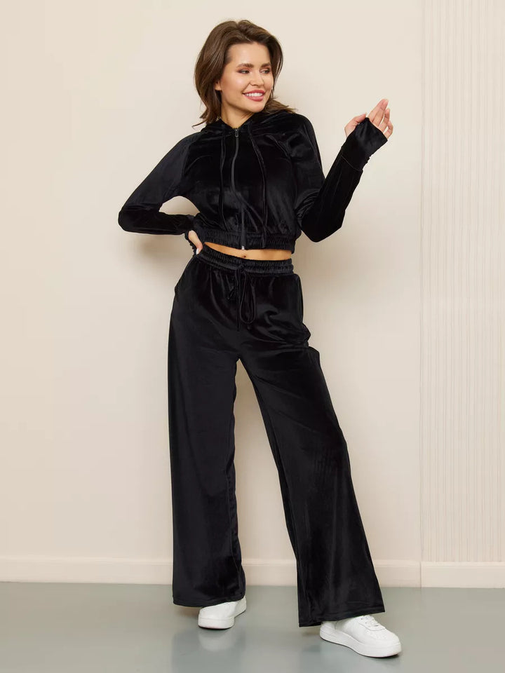 Ladies fashionable velour loungewear set with cropped jacket and wide pants Lisslune