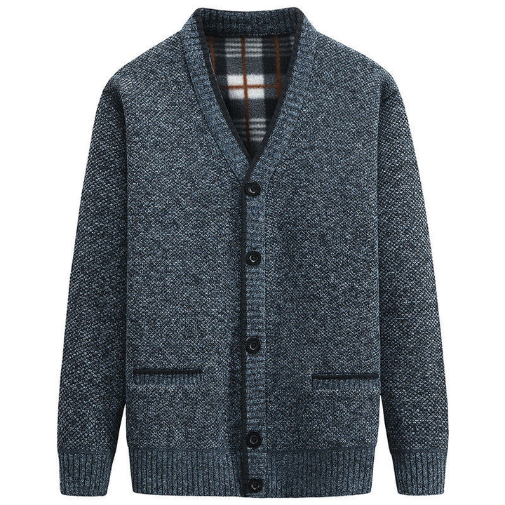 Men's stylish cardigan with V-neck and lovely details Lisslune