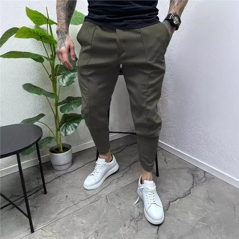 Men's stylish joggers with a slim fit and practical pockets Lisslune