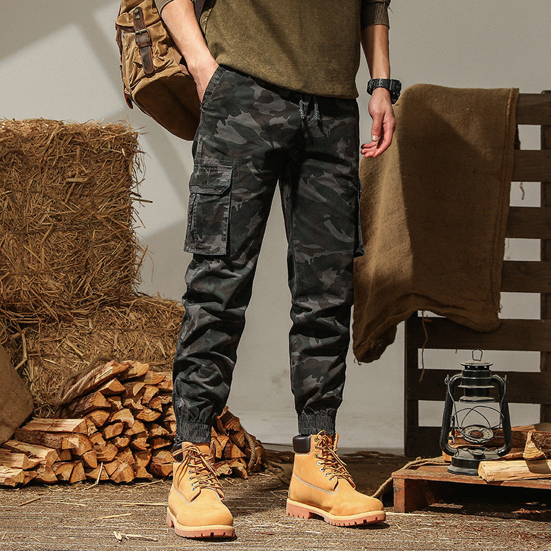 Men's cargo pants in modern camouflage design with elastic waistband and practical pockets Lisslune