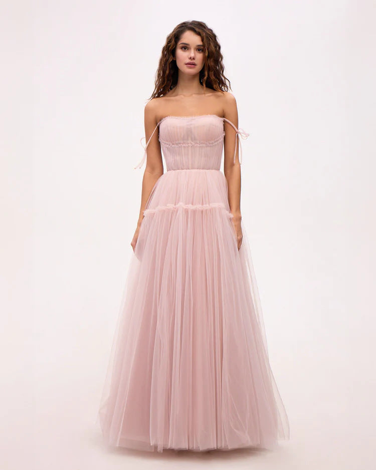 Ladies evening dress made of the finest tulle from Lisslune