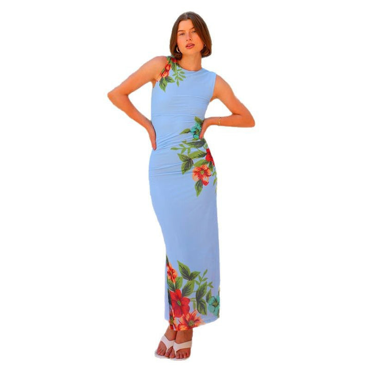 Ladies' maxi dress with floral print and figure-flattering cut
