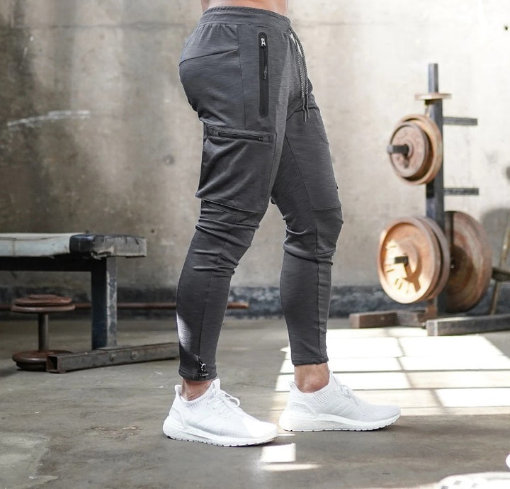 Men's sporty jogging pants with practical zipper pockets and slim fit Lisslune