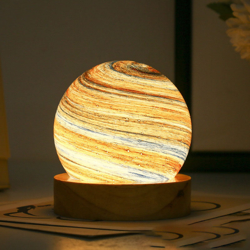 Lisslune | Enchanting Planet Lamp – A Universe of Colors and Dreams
