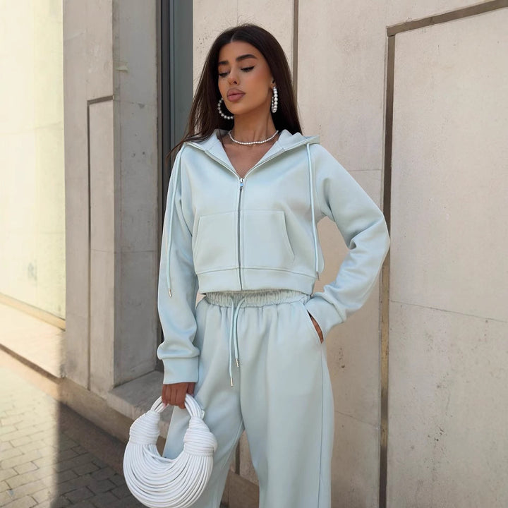 Women's sporty jumpsuit with cropped jacket and wide pant design Lisslune