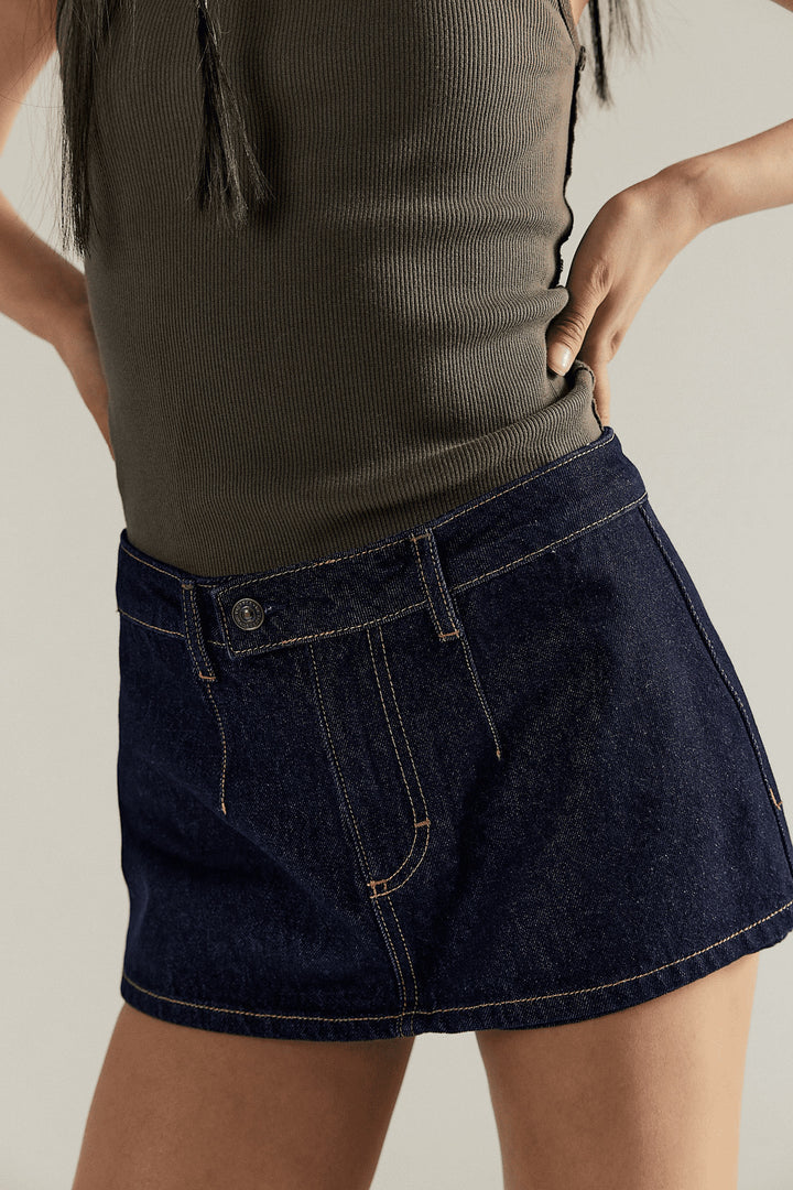 Women's denim mini skirt with frayed hem and casual fit Lisslune