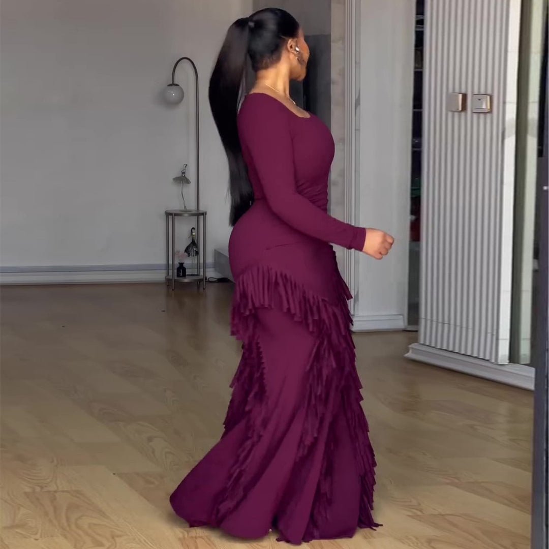 Women's Long Sleeve Maxi Dress with Voluminous Fringe and Form-Fitting Cut