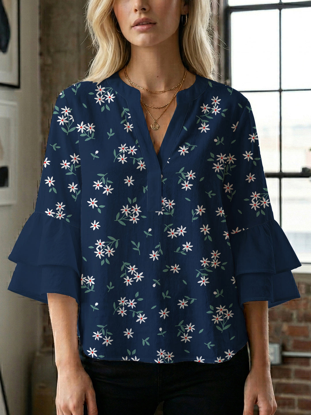 Women's blouse with voluminous sleeves and floral design Lisslune