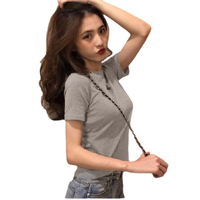 Women's fitted T-shirt with modern round neckline and stretchy fabric Lisslune