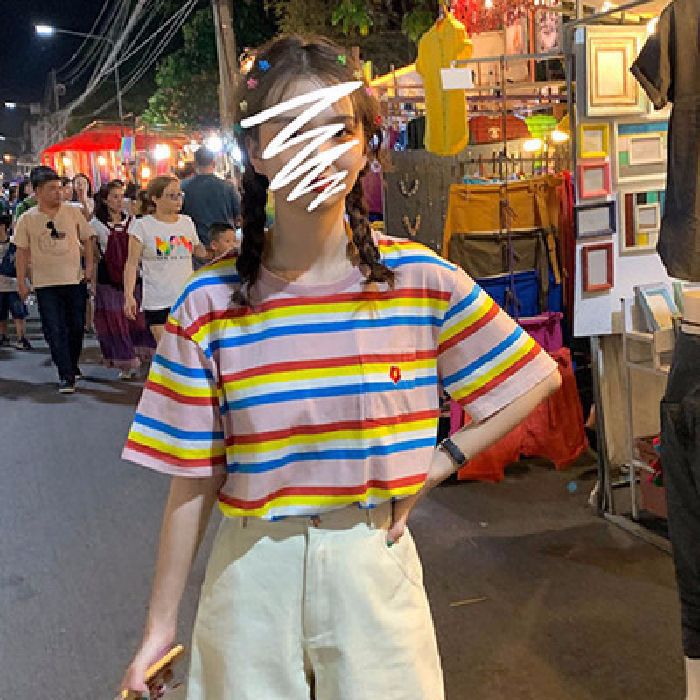 Women's striped T-shirt with a loose fit and classic round neck