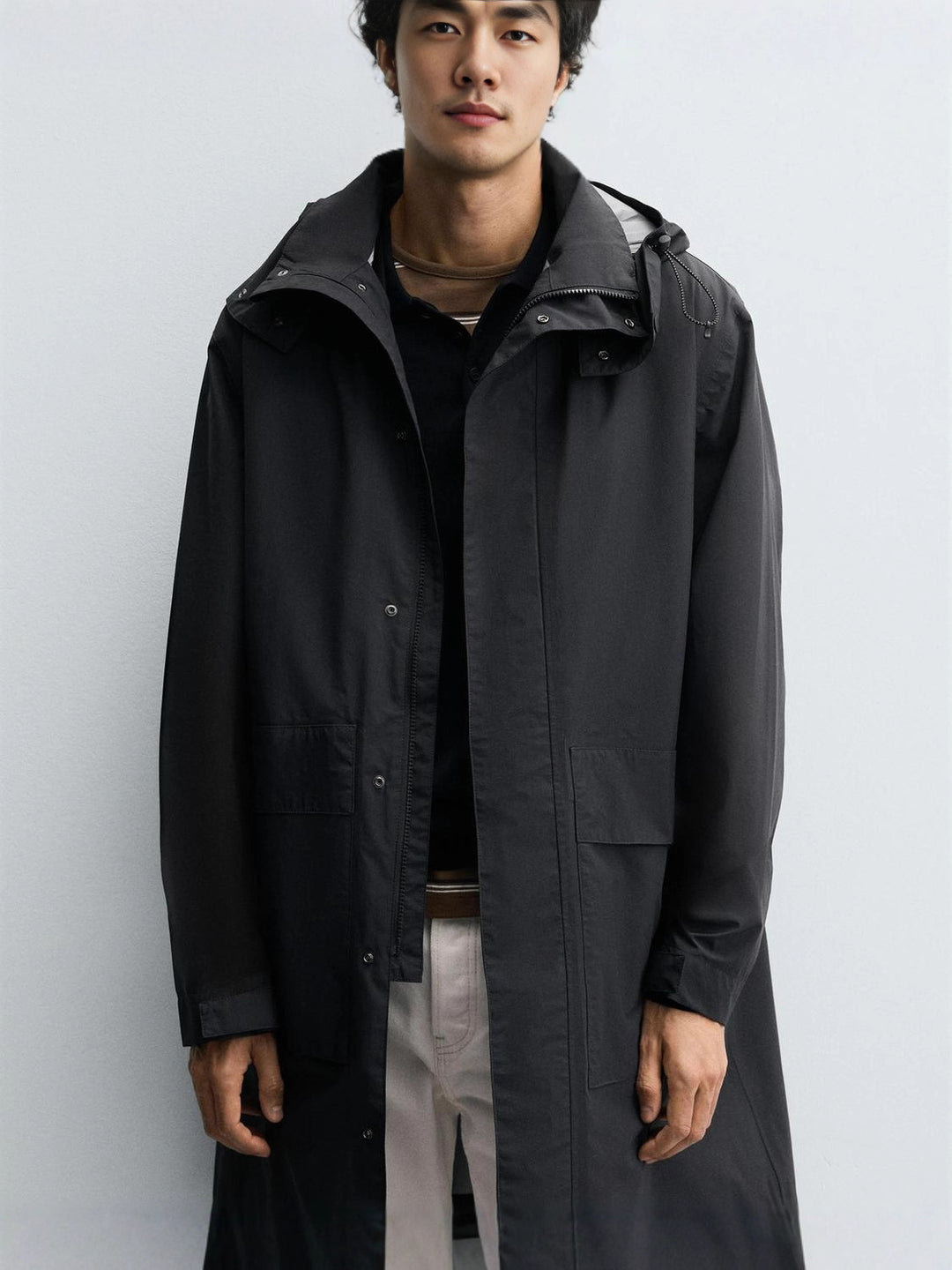 Men's windproof rain jacket with adjustable hood collar and large pockets Lisslune