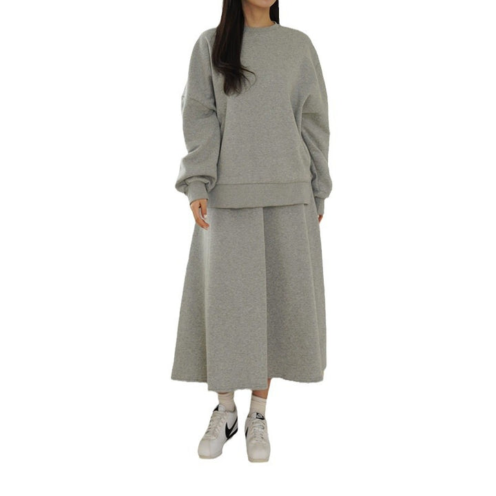 Women Casual Sweatshirt and Maxi Skirt Set with Practical Pockets and Elegant Cut Lisslune