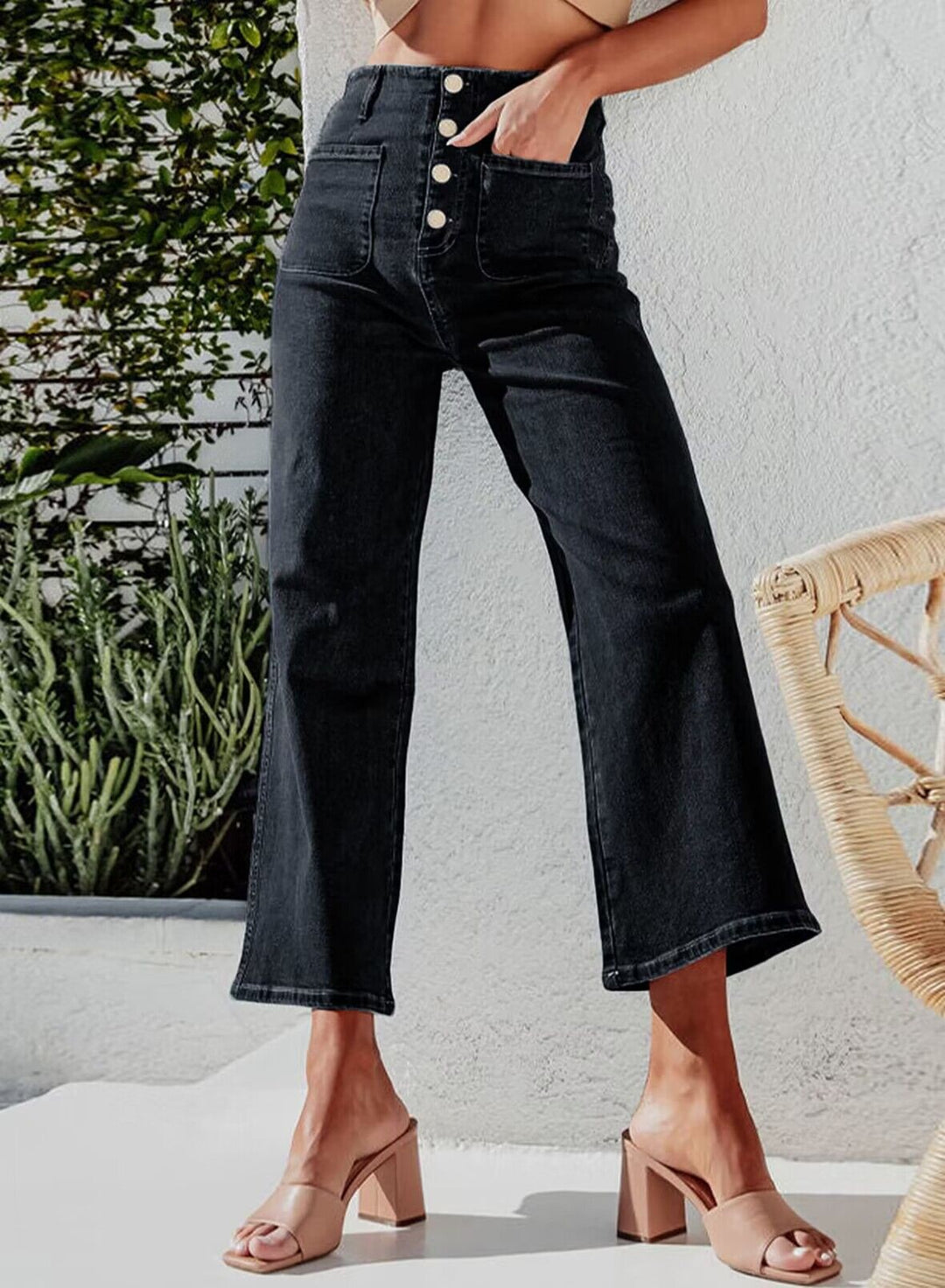 Women's High-Waist Jeans with Button Detail and Wide Leg Lisslune