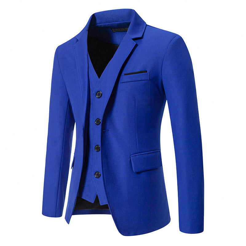 Men's elegant suit set with modern cut and fine details Lisslune
