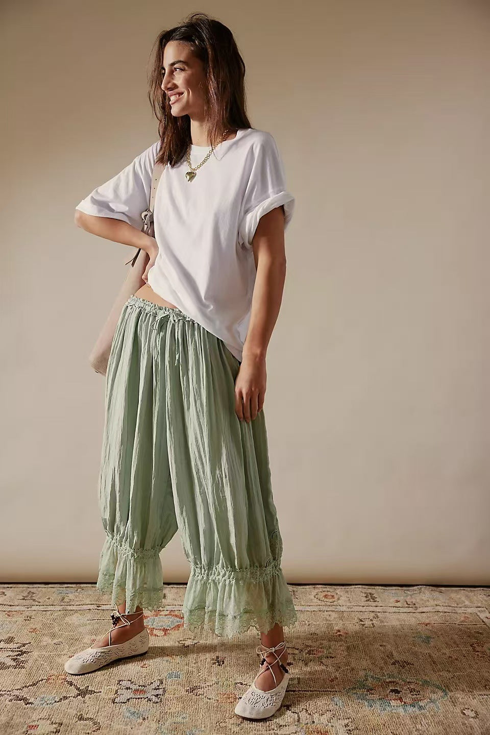 Women's Airy and Elegant Culotte with Lace Trim Lisslune