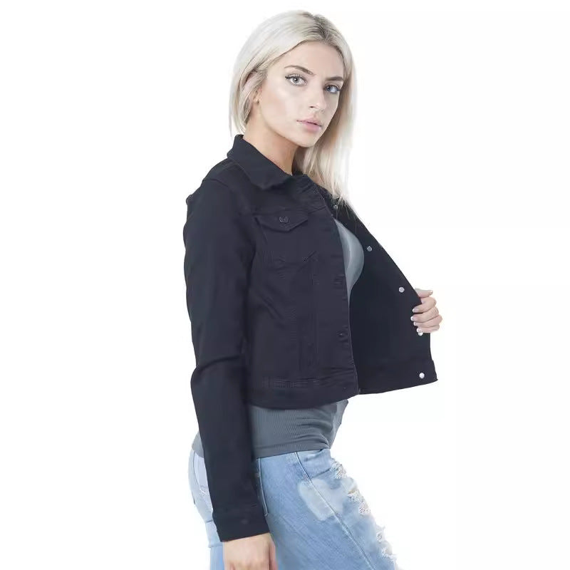 Women's classic denim jacket in a stylish cut with button details Lisslune