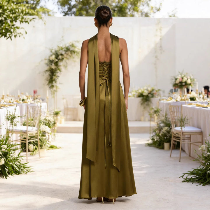 Ladies Elegant and Off-the-Shoulder Evening Dress with Flowing Fall