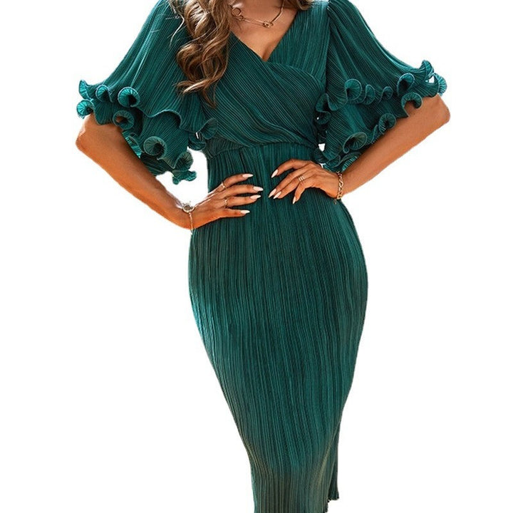 Women’s pleated dress with voluminous ruffle sleeves