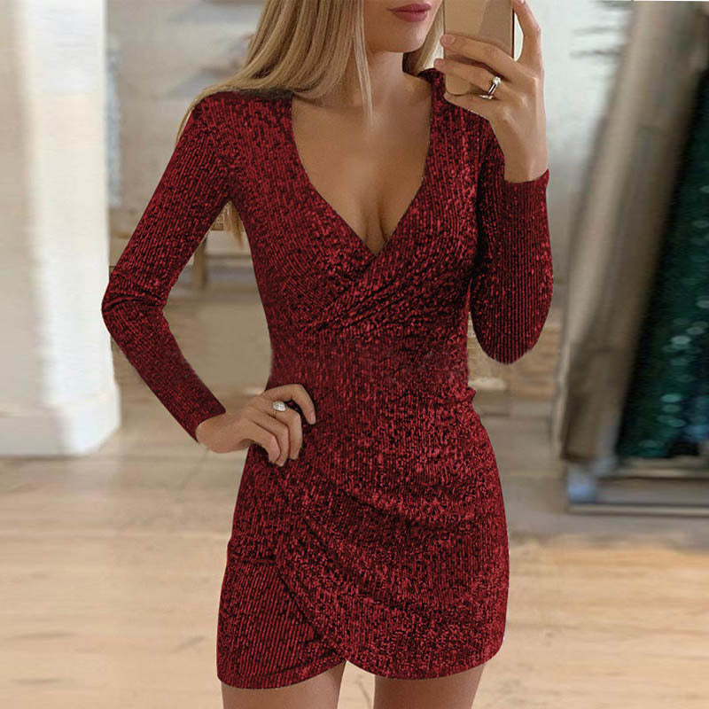 Women's sparkling party dress with figure-flattering cut and V-neck