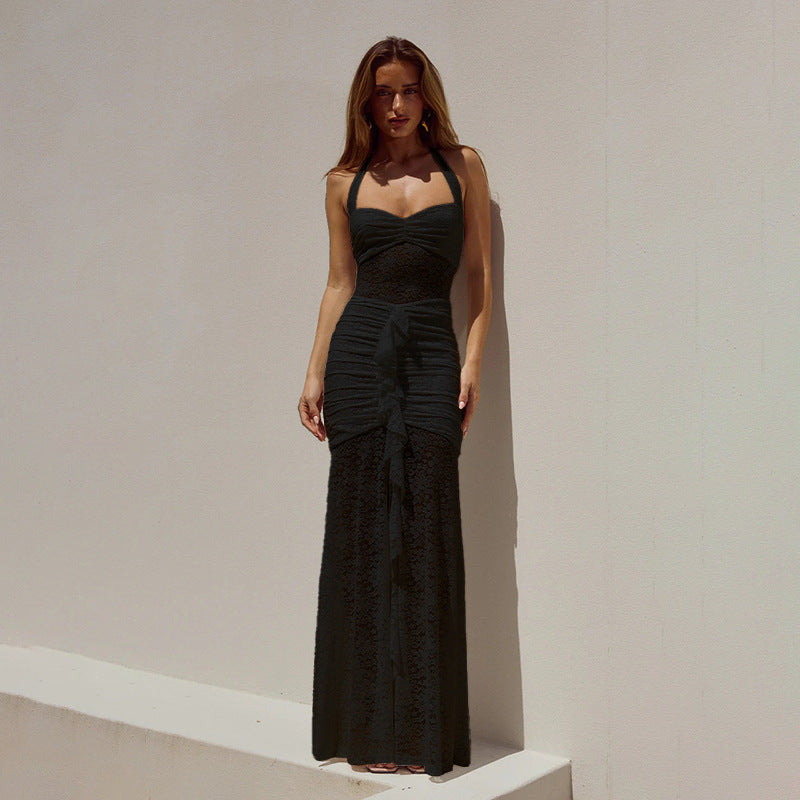Ladies elegant and figure-hugging lace dress with chic gathering and fine straps Lune London