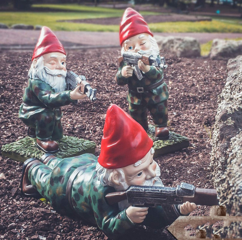 Lisslune | Military Garden Gnome with Camouflage Uniform