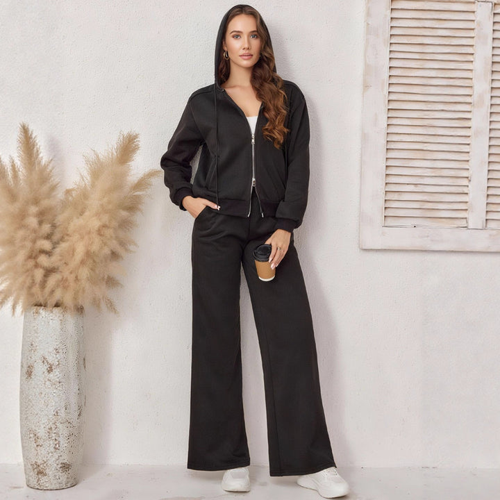 Women’s sporty complete set in relaxed fit with hood and elastic waistband Lisslune